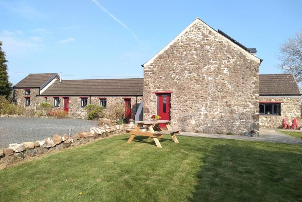 Farmhand Cottage Narberth Eksteriør bilde